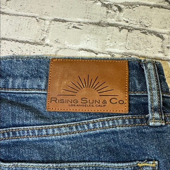 Rising Sun & Co mens 34x30 slim fit mid wash denim blue jeans EUC - Picture 7 of 7